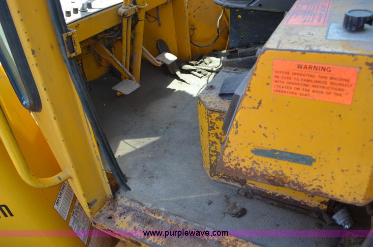 image for item K6040 Clark Michigan 45C wheel loader