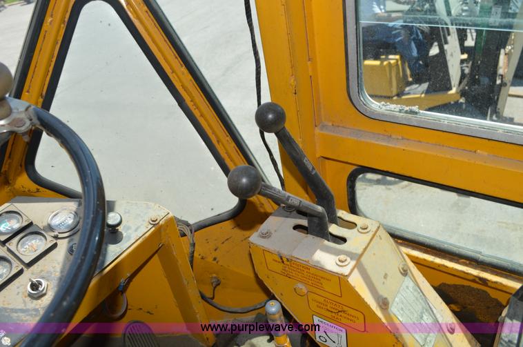 image for item K6040 Clark Michigan 45C wheel loader