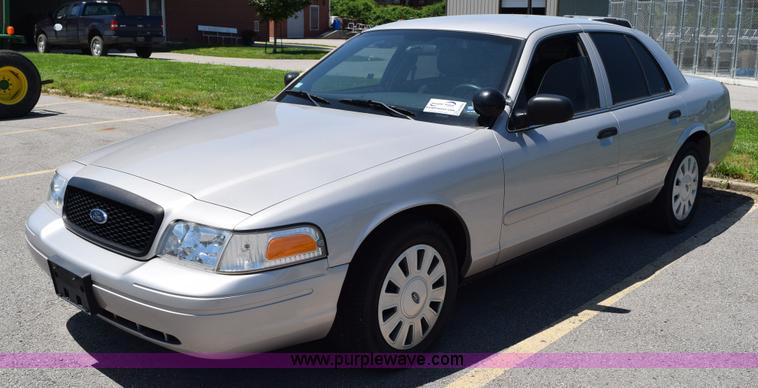 image for item K6042 2008 Ford Crown Victoria Police Interceptor