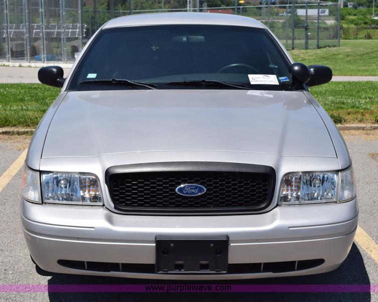 image for item K6042 2008 Ford Crown Victoria Police Interceptor