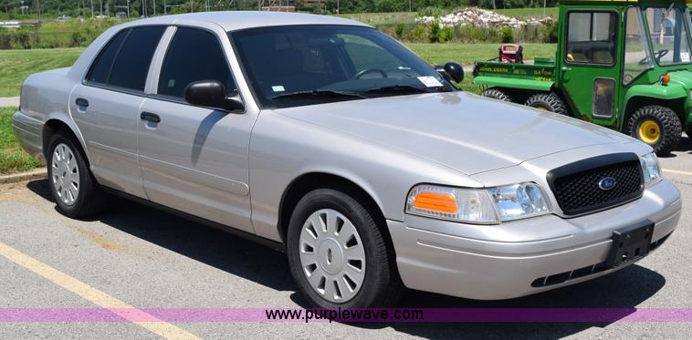 image for item K6042 2008 Ford Crown Victoria Police Interceptor