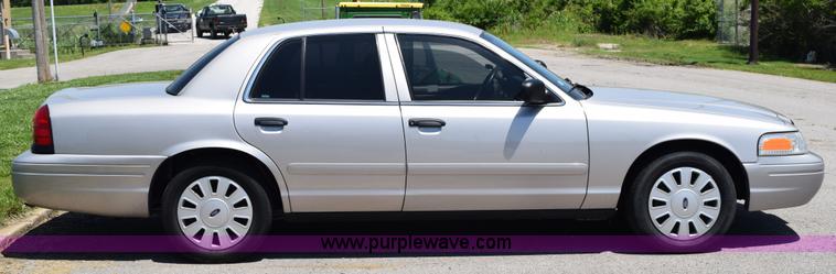 image for item K6042 2008 Ford Crown Victoria Police Interceptor