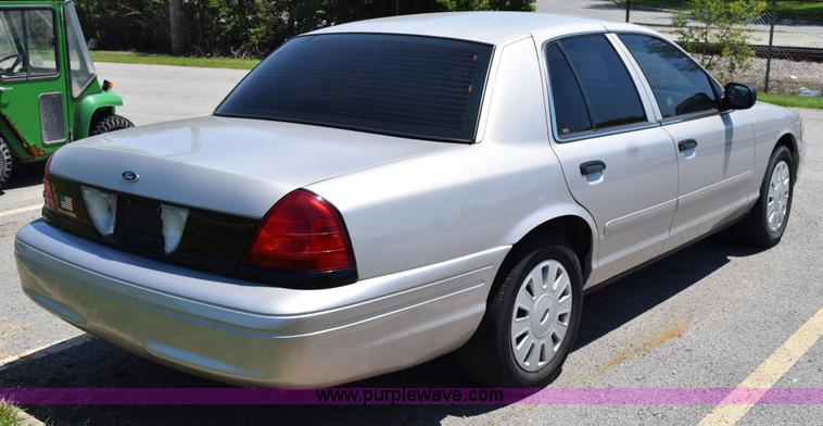 image for item K6042 2008 Ford Crown Victoria Police Interceptor