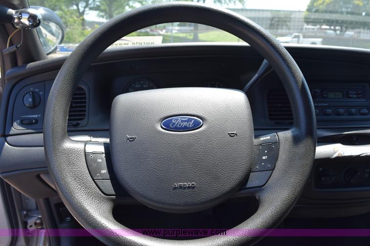 image for item K6042 2008 Ford Crown Victoria Police Interceptor