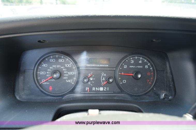 image for item K6042 2008 Ford Crown Victoria Police Interceptor