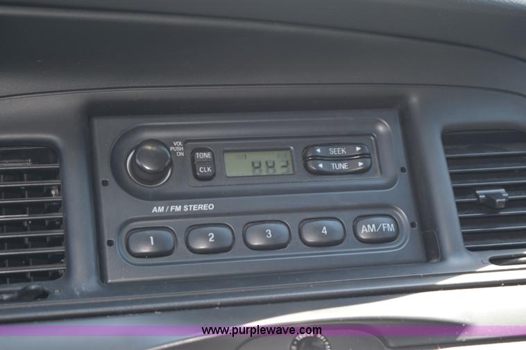 image for item K6042 2008 Ford Crown Victoria Police Interceptor