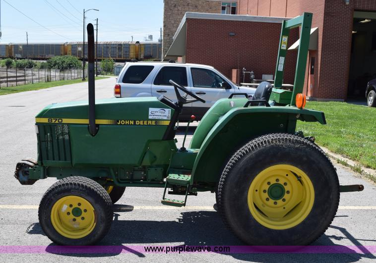 image for item K6043 John Deere 870 tractor
