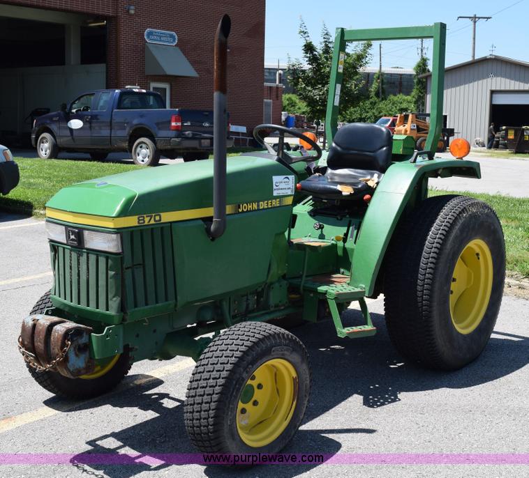 image for item K6043 John Deere 870 tractor