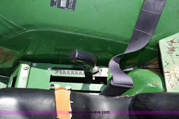 image for item K6043 John Deere 870 tractor