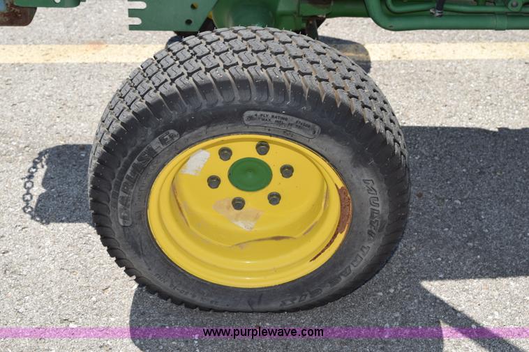 image for item K6043 John Deere 870 tractor