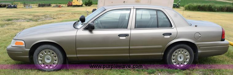 image for item K6116 2005 Ford Crown Victoria Police Interceptor