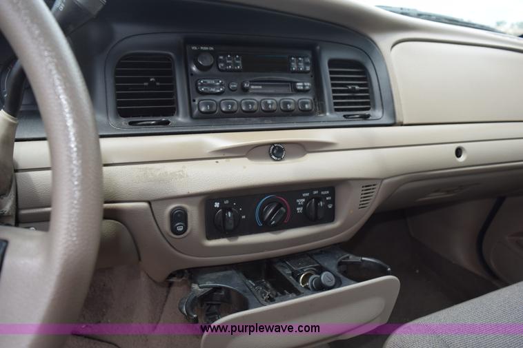 image for item K6116 2005 Ford Crown Victoria Police Interceptor