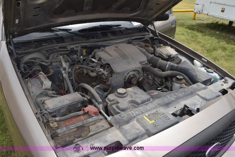 image for item K6116 2005 Ford Crown Victoria Police Interceptor