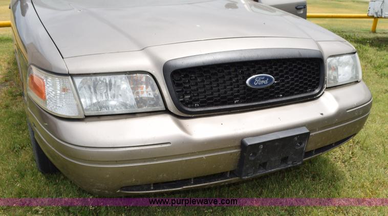 image for item K6116 2005 Ford Crown Victoria Police Interceptor