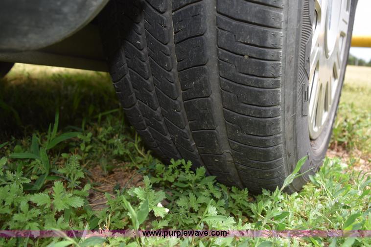 image for item K6116 2005 Ford Crown Victoria Police Interceptor