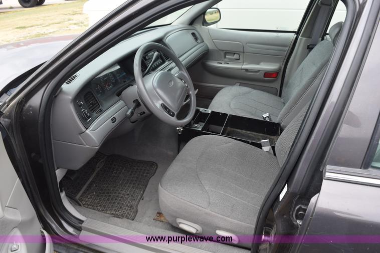 image for item K6117 1998 Ford Crown Victoria Police Interceptor