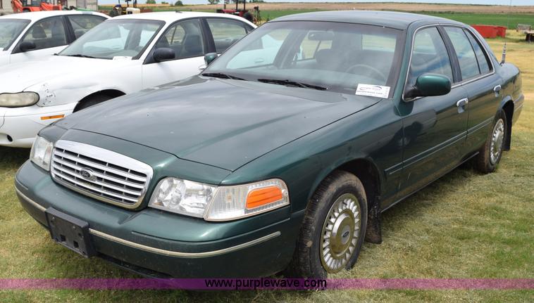 image for item K6118 2000 Ford Crown Victoria Police Interceptor