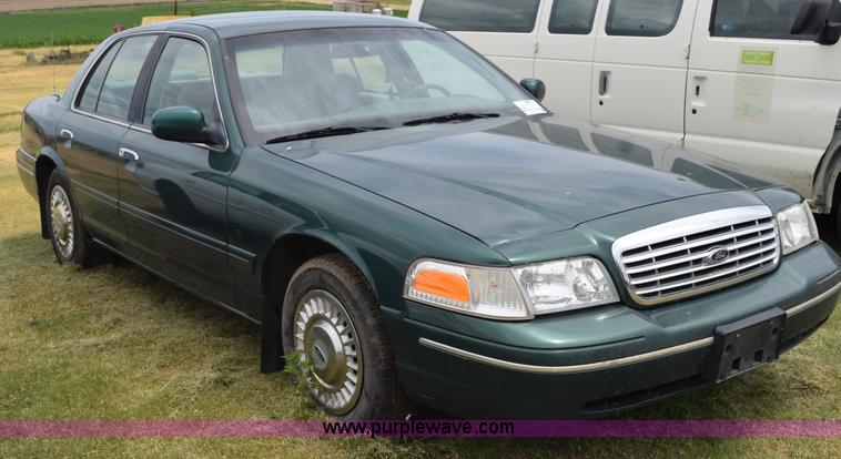 image for item K6118 2000 Ford Crown Victoria Police Interceptor