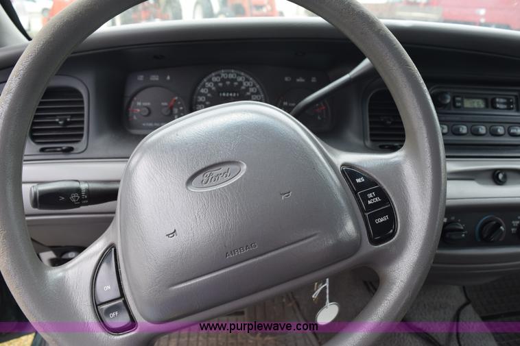 image for item K6118 2000 Ford Crown Victoria Police Interceptor