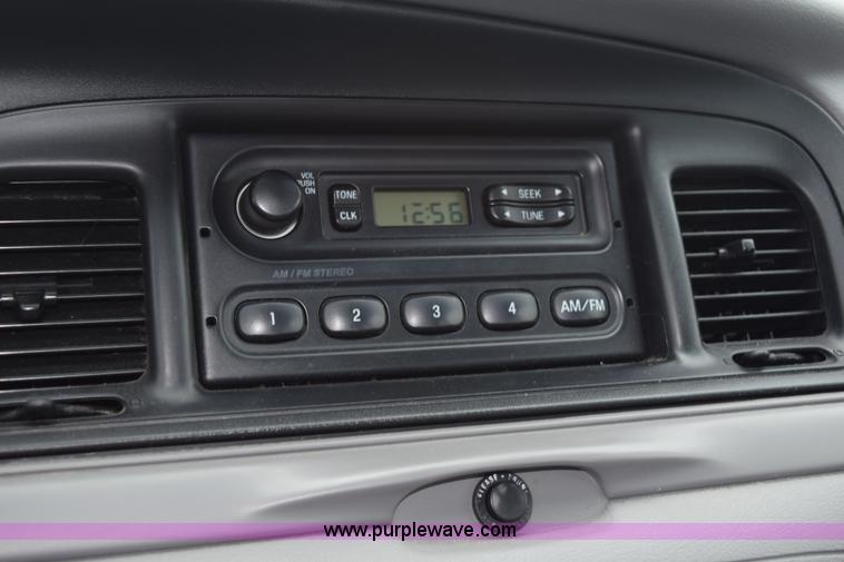 image for item K6118 2000 Ford Crown Victoria Police Interceptor