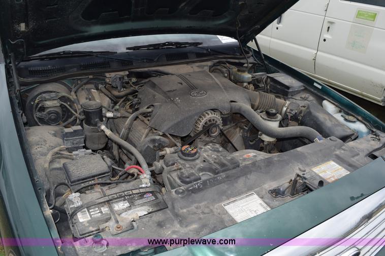 image for item K6118 2000 Ford Crown Victoria Police Interceptor