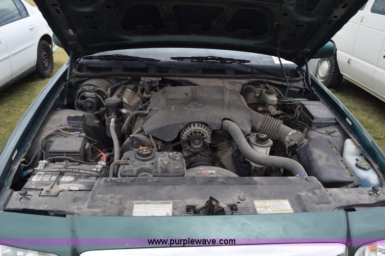 image for item K6118 2000 Ford Crown Victoria Police Interceptor