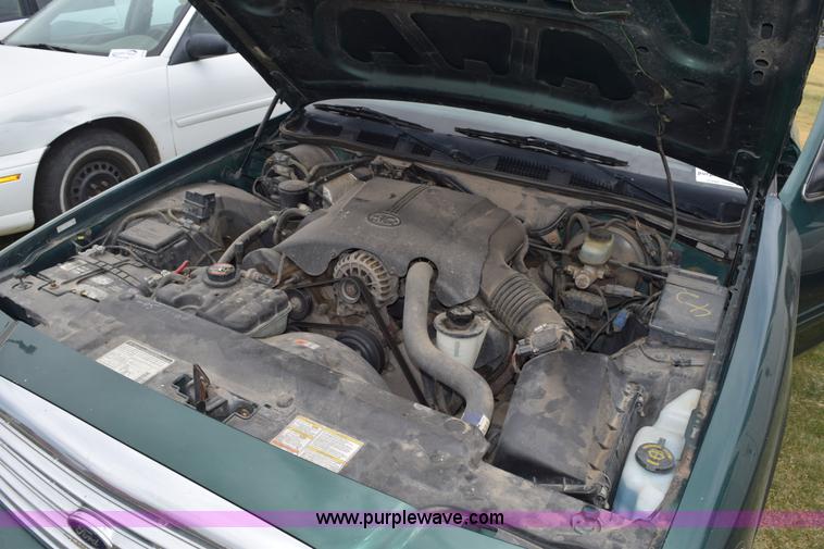 image for item K6118 2000 Ford Crown Victoria Police Interceptor