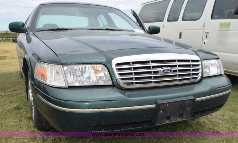 image for item K6118 2000 Ford Crown Victoria Police Interceptor