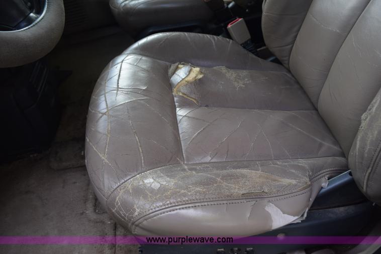 image for item K6121 1999 Oldsmobile Silhouette van