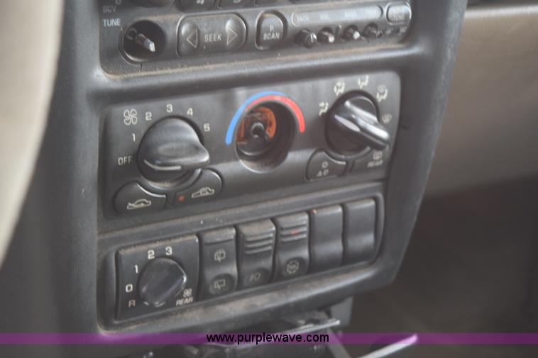 image for item K6121 1999 Oldsmobile Silhouette van