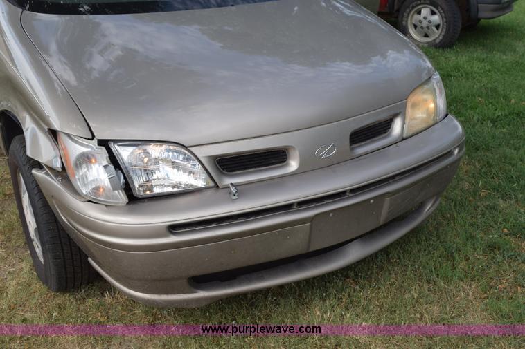 image for item K6121 1999 Oldsmobile Silhouette van