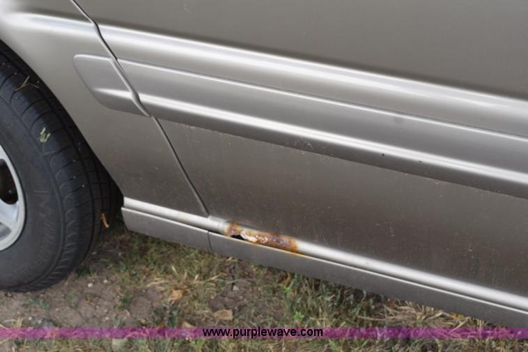 image for item K6121 1999 Oldsmobile Silhouette van