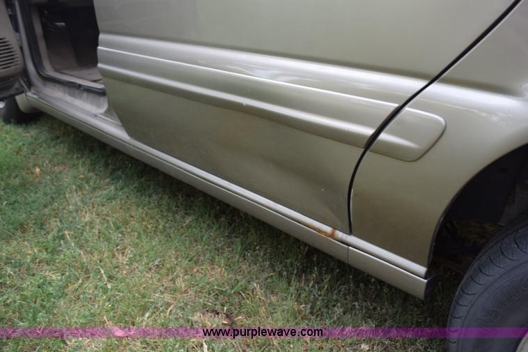 image for item K6121 1999 Oldsmobile Silhouette van