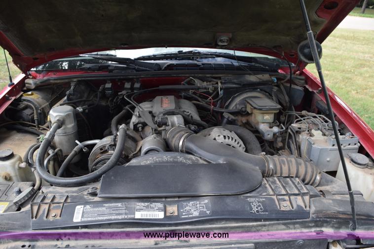 image for item K6122 1994 Chevrolet S10 pickup truck