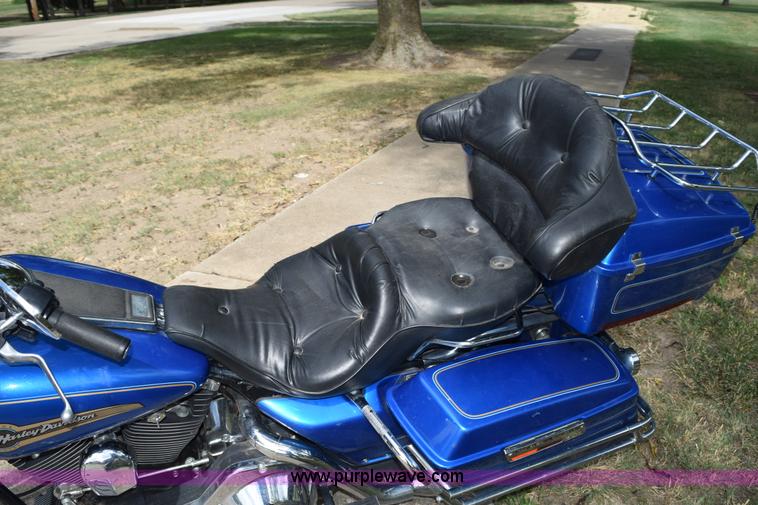 image for item K6123 1996 Harley Davidson Electra Glide Classic motorcycle