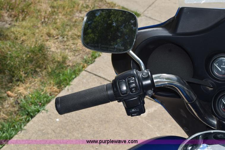 image for item K6123 1996 Harley Davidson Electra Glide Classic motorcycle