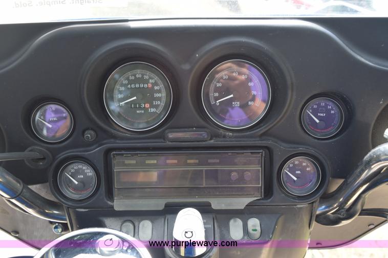 image for item K6123 1996 Harley Davidson Electra Glide Classic motorcycle