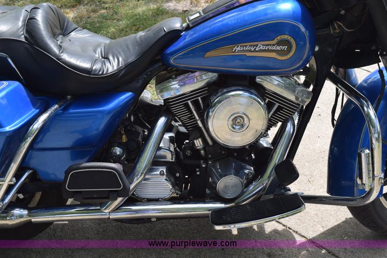 image for item K6123 1996 Harley Davidson Electra Glide Classic motorcycle
