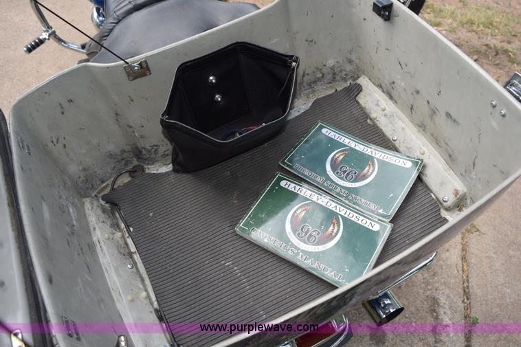 image for item K6123 1996 Harley Davidson Electra Glide Classic motorcycle