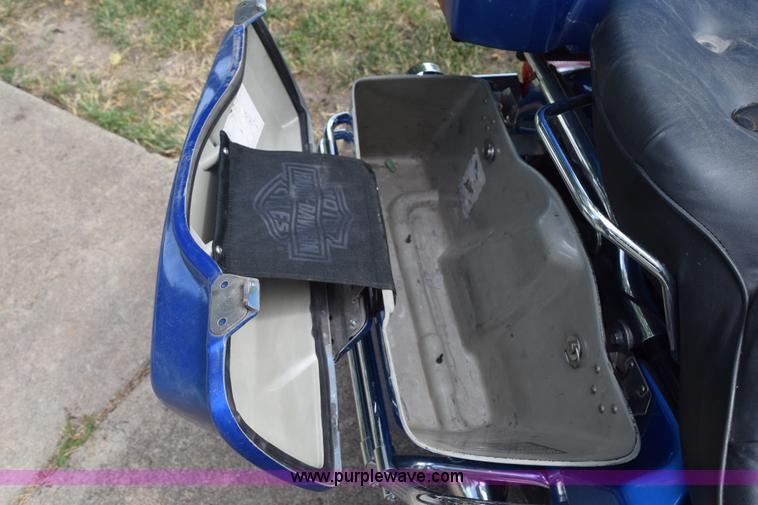 image for item K6123 1996 Harley Davidson Electra Glide Classic motorcycle