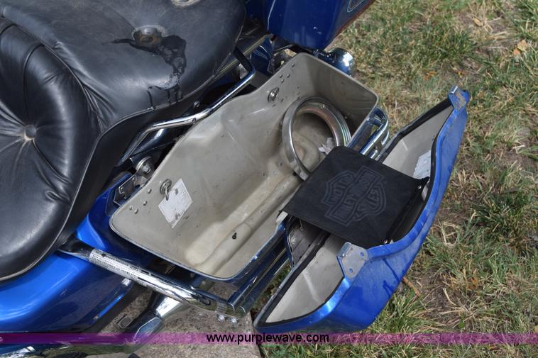 image for item K6123 1996 Harley Davidson Electra Glide Classic motorcycle