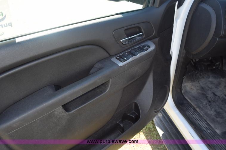 image for item K6150 2010 Chevrolet Tahoe Police SUV