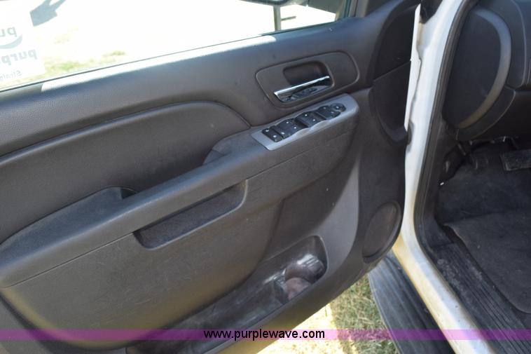 image for item K6151 2011 Chevrolet Tahoe Police SUV