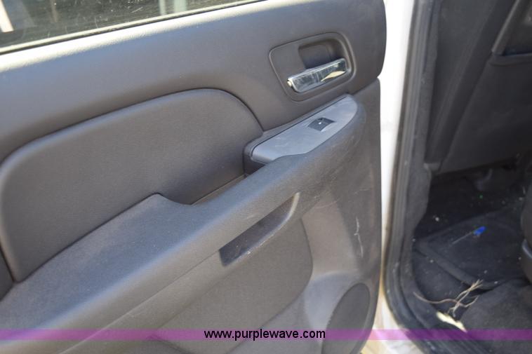 image for item K6151 2011 Chevrolet Tahoe Police SUV