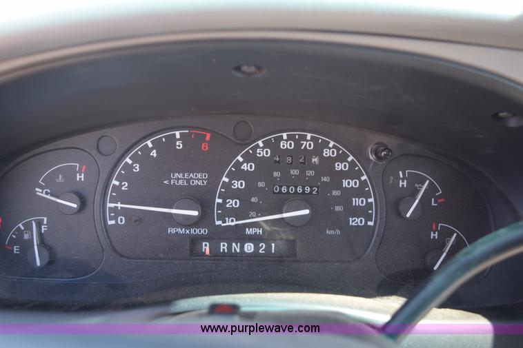 image for item K6152 1995 Ford Explorer SUV