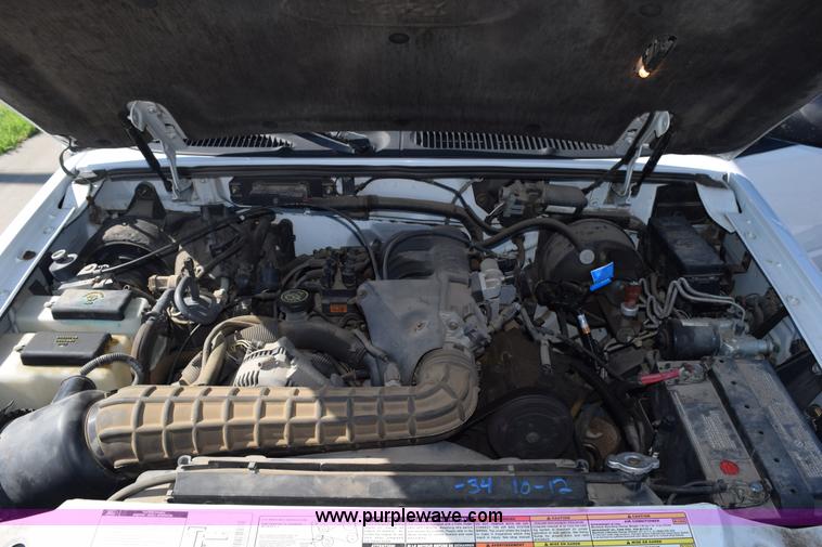 image for item K6152 1995 Ford Explorer SUV