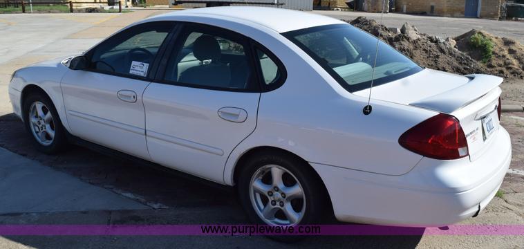 image for item K6153 2002 Ford Taurus