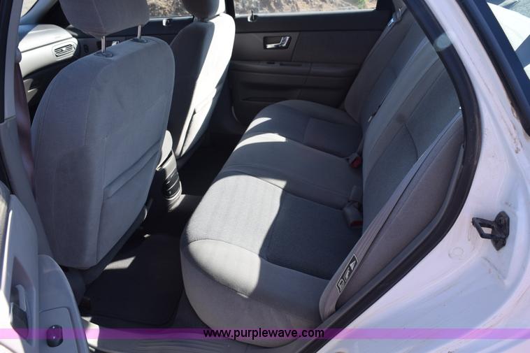 image for item K6153 2002 Ford Taurus
