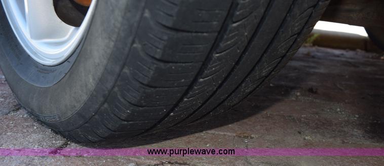 image for item K6153 2002 Ford Taurus