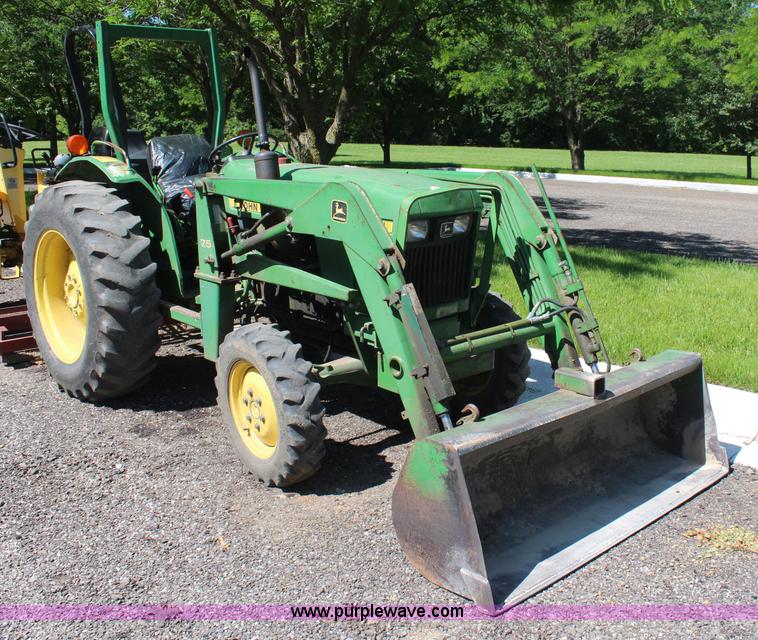 image for item K6943 1988 John Deere 1050 tractor